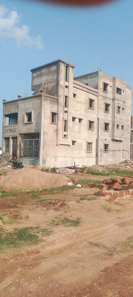 WhatsApp Image 2025-05-06 at 10.36.18 PM.jpeg